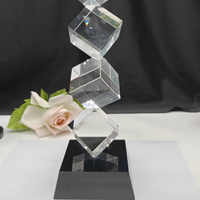 Trophée en cristal K9 en forme de cube empilé et rotatif, trophée créatif en cristal géométrique avec base noire, gravure laser personnalisée du logo