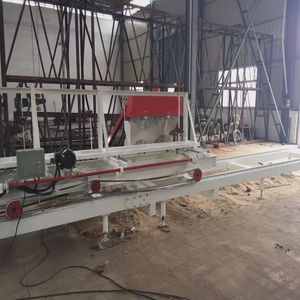Scierie circulaire de haute précision avec chariot pour une coupe uniforme des planches de bois - Product Image 6