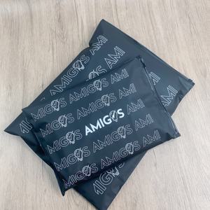 Sacs Ziplock Noirs Givrés Personnalisés - Pochettes à Fermeture Éclair Entièrement Imprimées avec Motif Blanc pour l'Image de Marque et l'Emballage Cadeau - Product Image 6