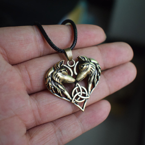 Colgante de Dos Lobos/Perros Entrelazados, Amuleto de Almas Gemelas con Forma de Corazón y Nudo Celta, Collar con Tótem Espiritual - Product Image 6