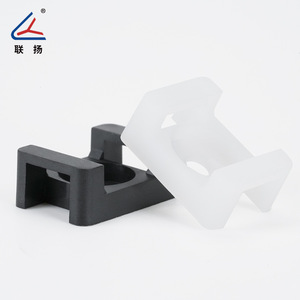 ฐานยึดสายเคเบิลแบบอานม้า Lianyang HCM PA66 สีดำขาว สำหรับยึดสายไฟและชุดสายไฟ - Product Image 1