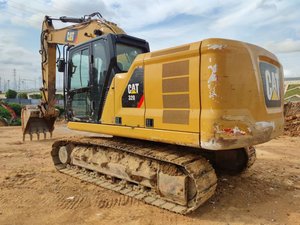 Excavatrice Cat 320 d'occasion à 95% neuve, 20 tonnes, économique, pour travaux de terrassement, d'origine japonaise avec certifications EPA et CE, pour usage agricole - Product Image 5
