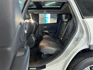Personalización Interior de Automóviles Usados, JEEP CHEROKEE LIMITED <span class=keywords><strong>4WD</strong></span> 2019, 2020, <span class=keywords><strong>2021</strong></span> - Product Image 4