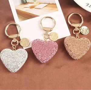 Accesorios <span class=keywords><strong>de</strong></span> llavero <span class=keywords><strong>de</strong></span> mujer con diamantes <span class=keywords><strong>de</strong></span> imitación Venta caliente llaveros para coches Venta al por mayor llavero Bling - Product Image 6