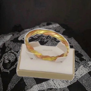 Bracelet jonc tendance pour femme en laiton émaillé plaqué or 18 carats en acier inoxydable avec breloque pour Halloween - Product Image 3