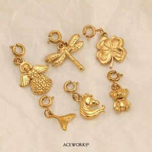 Amuletos de Bikini Lucky Nature |   Colgantes de Acero Inoxidable con Baño de Oro PVD de 18K con Iconos de la Naturaleza |   Impermeable, Hipoalergénico y Resistente al Deslustre - Product Image 3