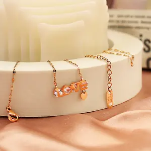 Japanisches und koreanisches Temperament Liebe Diamant-Einzug Edelstahl-Halsband weibliches Nischen-Design Sinnesklavicle-Kette