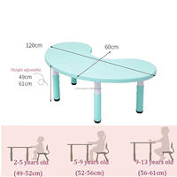 Table d'activités pliable multifonctionnelle Vsuch pour tout-petits, table de dessin et d'apprentissage en plastique PP en forme de demi-lune pour enfants, pour une utilisation à la maison