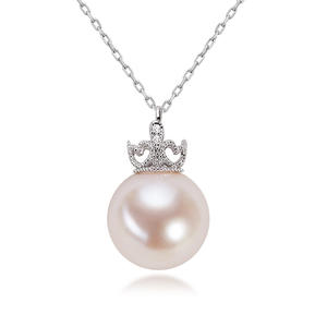 สร้อยคอสไตล์มินิมอลแบบญี่ปุ่น-เกาหลี ทำจากเงินแท้ S925 ประดับมุกน้ำจืดและมงกุฎเพชรซิรคอน  แบบคล้องคอ - Product Image 4