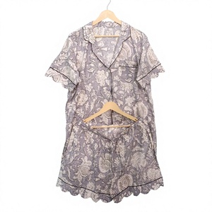 Conjunto de Pijama de Algodón 100% Hecho a Mano con Estampado Digital Floral, Suave, Transpirable, de Secado Rápido, Elegante, para Verano, Otoño e Invierno - Product Image 1