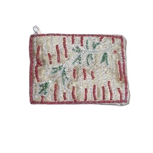 Porte-monnaie de forme rectangulaire fait à la main, 1 pièce, avec broderie - Product Image 1