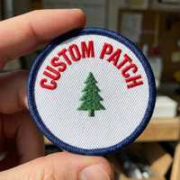 Patch brodé personnalisé avec logo d'entreprise, motif arbre, pour vêtements et chapeaux, idéal pour le camping en montagne, à thermocoller, vente en gros