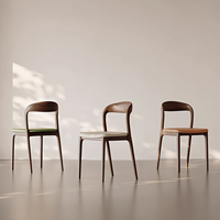 Chaise de salle à manger en bois moderne pour hôtel, chaise sans accoudoirs de haute qualité avec coussin moelleux, style minimaliste, chaise de salle à manger en cuir