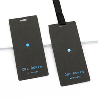 Étiquettes de vêtements en papier écologiques personnalisées avec logo estampé or, étiquettes suspendues, cartes de prix pour chaussures et sacs – Prix d'usine