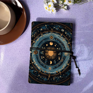 Carnet compact A6 fait à la main utile pour les joueurs de football universitaire idéal pour les exercices de formation et les statistiques de jeu avec les étoiles Sun Moon - Product Image 3