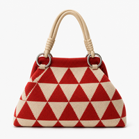 Sac fourre-tout en tricot avec broderie de logo personnalisé et poignée, pochette de luxe en crochet ondulé pour le marché de détail haut de gamme, faible MOQ