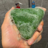 Savon Shampoing Bio Fait Main pour la Repousse des Cheveux, Renforcement, Contrôle du Sébum, Anti-Pelliculaire, à Base d'Herbe Usma et de Cyprès