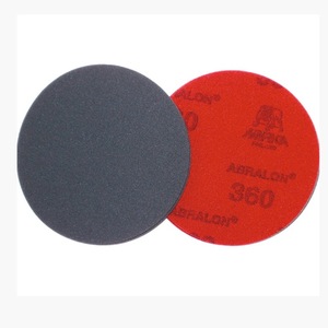 Banda de lijado cerámica Mirka de 1/2 pulg. x 1 1/2 pulg. grano P60 plana para ruedas de pulido - Product Image 4
