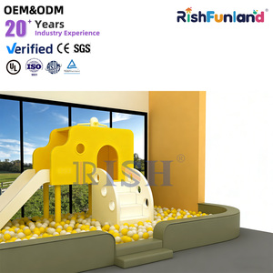 Aire de jeux intérieure pour enfants avec toboggan et piscine <span class=keywords><strong>à</strong></span> balles sur le thème de la <span class=keywords><strong>cabane</strong></span> jaune, équipement de parc pour centre de maternité et club pour enfants haut de gamme - Product Image 1