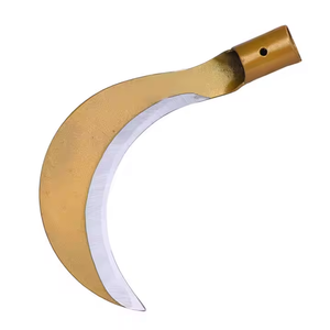 Falce da taglio in acciaio Manganese a gomito lungo dorato con manico in legno - Product Image 1