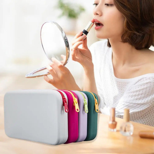 Sac de toilette portable rectangulaire pour cosmétiques, sac de rangement multifonctionnel en silicone avec fermeture éclair - Product Image 1