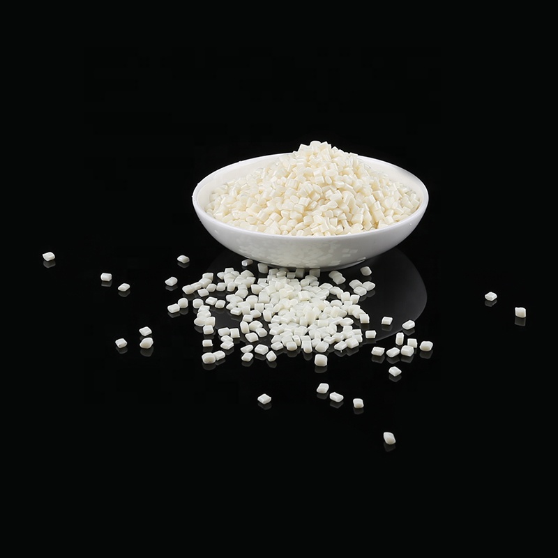 Принимаются заказы на пластиковые гранулы белого цвета из АБС-пластика, устойчивые к старению
