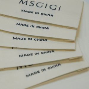 ملصق منسوج مخصص بشعار العلامة التجارية للملابس مستطيل الشكل من القطن بدون حواف مقطوعة للملابس والحقائب والأحذية - Product Image 3