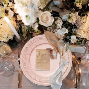 Elegantes Platos Base <span class=keywords><strong>de</strong></span> Encaje Rosa para Boda al por Mayor, Juego <span class=keywords><strong>de</strong></span> Vajilla <span class=keywords><strong>de</strong></span> Cerámica Rosa Pálido, Plato <span class=keywords><strong>de</strong></span> Cena Redondo <span class=keywords><strong>de</strong></span> Porcelana <span class=keywords><strong>con</strong></span> Relieve - Product Image 3