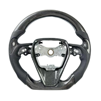 Volant sport en fibre de carbone de qualité supérieure avec pièces de rechange en cuir pour Toyota Camry Land Cruiser RAV4 Corolla