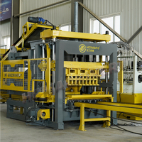 Machine à fabriquer des briques hydraulique entièrement automatique H2000 avec moteur Siemens et plateforme vibrante à roulements NSK