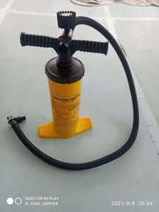 Pompe à main jaune à double <span class=keywords><strong>action</strong></span> de haute qualité pour <span class=keywords><strong>kayak</strong></span> en PVC gonflant directement à un prix abordable - Product Image 2