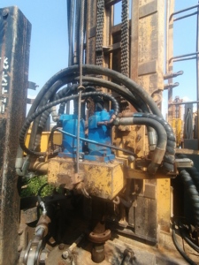 Machine <span class=keywords><strong>d</strong></span>'occasion 350m machine de forage 6.6 mètres tour bas prix acier piste <span class=keywords><strong>eau</strong></span> puits appareil de forage en vente - Product Image 5