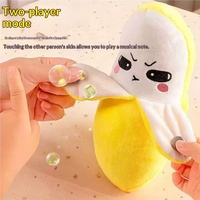 Poupée musicale interactive parent-enfant Rhythm, jouet en peluche fraise banane contrôlé par capteur, rembourrage en coton PP
