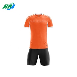 Traje <span class=keywords><strong>de</strong></span> Entrenamiento Personalizado <span class=keywords><strong>de</strong></span> Manga Corta para Adultos 2026, Uniforme <span class=keywords><strong>de</strong></span> Fútbol Personalizado para <span class=keywords><strong>Equipos</strong></span>, Chándal para Correr, Corte Automatizado - Product Image 1