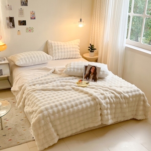 热销纯色保暖柔软双面毛毯泡泡保暖可爱兔毛毛毯家用 - Product Image 4