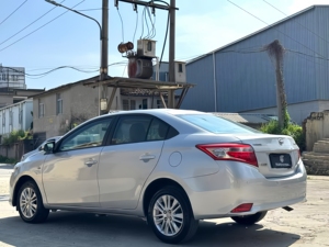 Modèle Spécial Première Main <span class=keywords><strong>2015</strong></span> pour Vitz/Yaris 1.5 Starlight Automatique Faible Kilométrage Design Unique Choix Fiable et Amusant Gauche Foncé R15 - Product Image 4