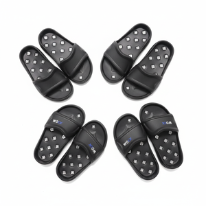 Heavy Duty Spiked Shoes <b>Epoxy</b> <b>Floor</b> Nail Shoes for Industrial <b>Floor</b> <b>Coating</b> Application - Product Image 1