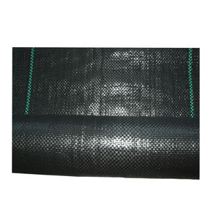 Tissu de contrôle des mauvaises herbes en PP lourd avec durabilité accrue pour l'installation de fermes solaires et l'entretien des sites d'énergie renouvelable - Product Image 3
