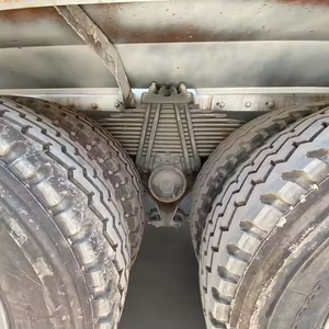 Camion bétonnière de 6m3 8m3 9m3 10m3 12m3 16m3 à vendre pour le transport de ciment - Product Image 4