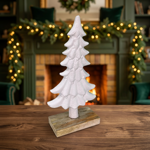 Sculpture d'arbre de Noël artisanale blanche, faite à la main, en aluminium/bois sculpté, décoration de table moderne pour salon, motif feuillage - Product Image 1
