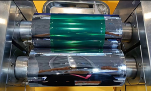 ZS-401 प्रयोगशाला बेंच-टॉप ओपन टू-रोल मिल पानी-कूल्ड प्लास्टिक और सिलिकॉन रबर के लिए 5.5kw उच्च सुरक्षा - Product Image 5