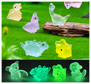 Ornements de Noël en résine, miniatures d'animaux lumineux, <span class=keywords><strong>dinosaures</strong></span>, jouets mignons, figurines de collection, fée, amour, peintes à la main - Product Image 1