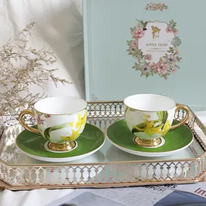 ब्रिटिश दोपहर चाय का सेट कॉफी कप यूरोपीय छोटे लक्जरी हड्डी चीन चाय के कप और saucers