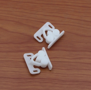 Plastic Cabinet Door <strong>Roller</strong> Buckle Touch-Close Door <strong>Catches</strong> &amp; Closers - Product Image 6