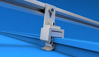 Système de fixation solaire pré-assemblé pour toitures métalliques ondulées à joint debout – Haute efficacité et durabilité