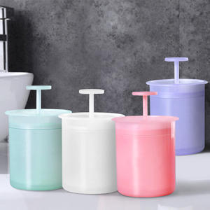 Dispositif moussant manuel portatif de nettoyant pour le visage pour l'outil de nettoyage de mousse de bouteille d'utilisation de ménage et d'hôtel - Product Image 5