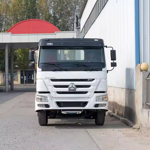 Herramienta Eficiente para el Transporte de Carga, Camión HOWO 6X4 con 375 Caballos de Fuerza, Diésel Euro 3 Usado, Suspensión Neumática, Gran Potencia - Product Image 3