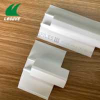 Leguwe Half Moon Arc Floor Trunking Co-Extrusion PVC Tahan Lama & Ramah Lingkungan Desain Modern Pemasangan Lantai