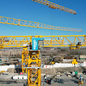 Grúa Torre Autopropulsada DAHAN de 12t con Motor de Engranajes Centrales, Caja de Cambios, Certificación ISO, CE, GOST, Larga Vida Útil - Product Image 3