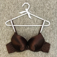 Ensembles de soutien-gorge sans couture à bretelles brillantes style VS avec strass, bonnets 3/4 push-up, et culottes string taille basse respirantes – Prêts à être expédiés